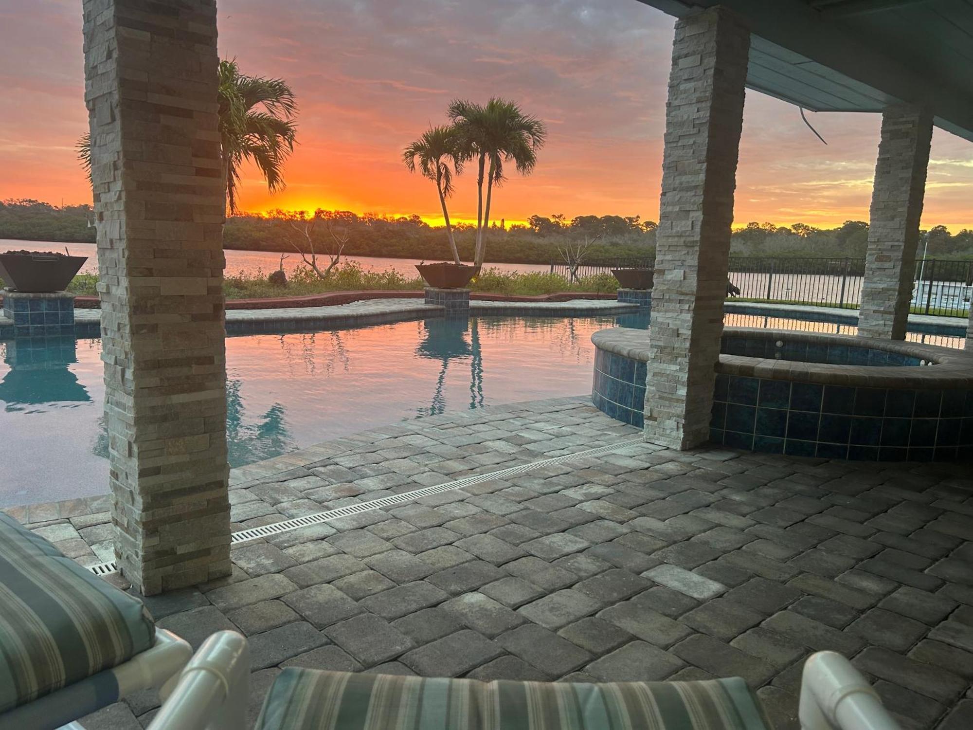 Guest Suite - Waterfront -Pool & Hot Tub- Walk To Beach Clearwater Beach Zewnętrze zdjęcie