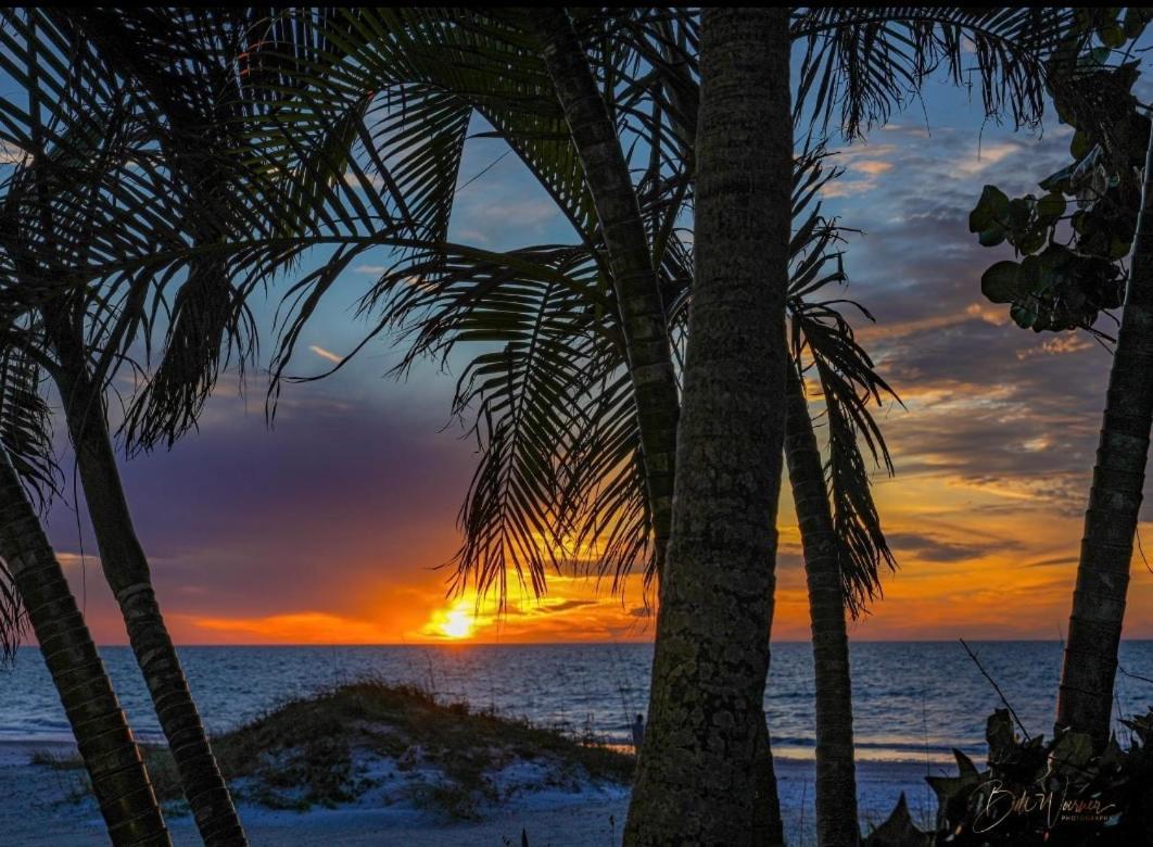 Guest Suite - Waterfront -Pool & Hot Tub- Walk To Beach Clearwater Beach Zewnętrze zdjęcie