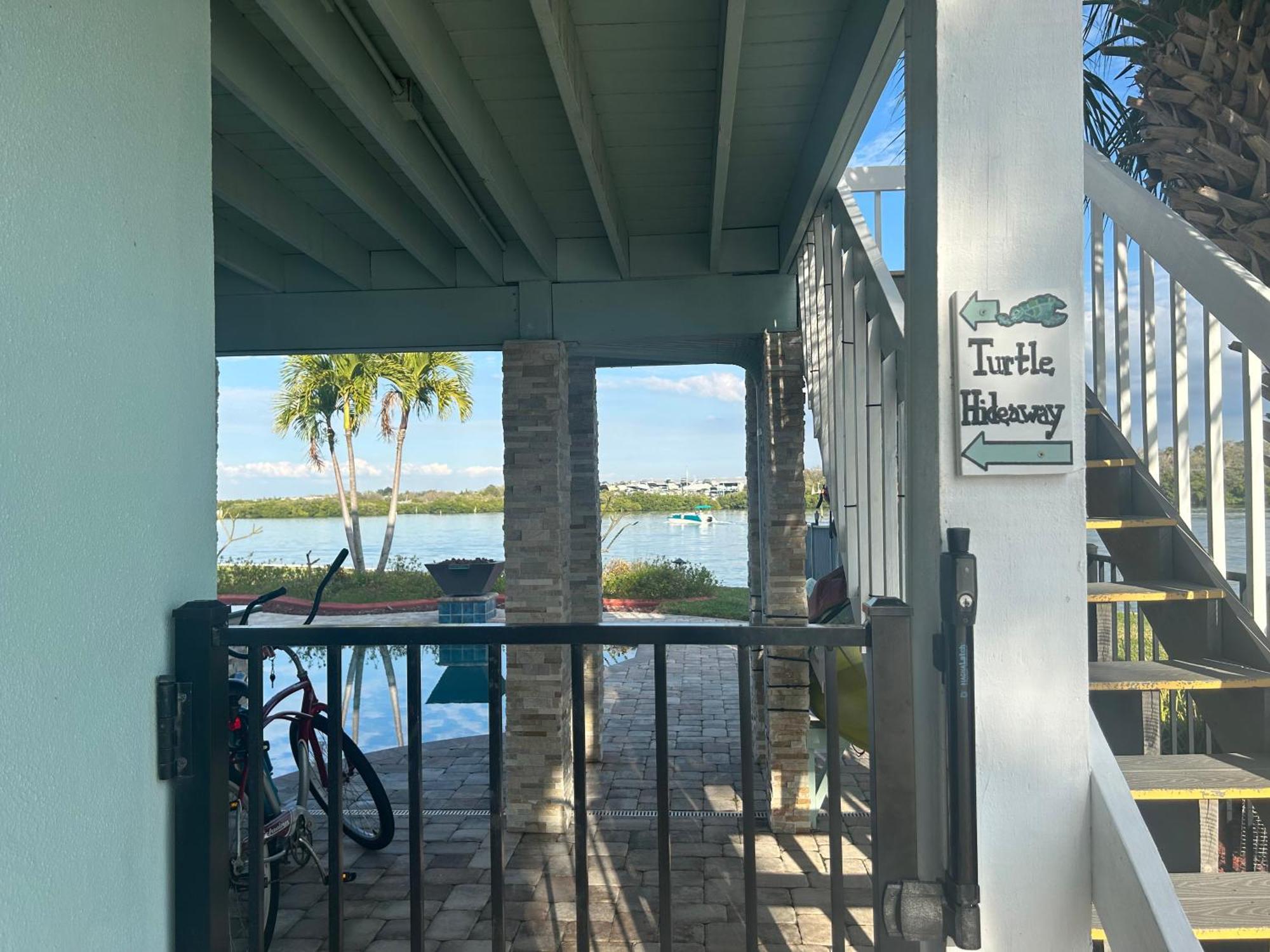 Guest Suite - Waterfront -Pool & Hot Tub- Walk To Beach Clearwater Beach Zewnętrze zdjęcie
